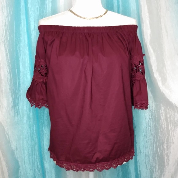 Off the shoulder burgundy top with lace detail - Picture 2 of 9